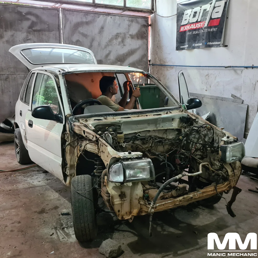 Vehicle restoration and body repair in progress at Manic Mechanic Goa